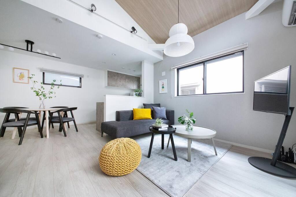 ぷふか東向島 Apartment
